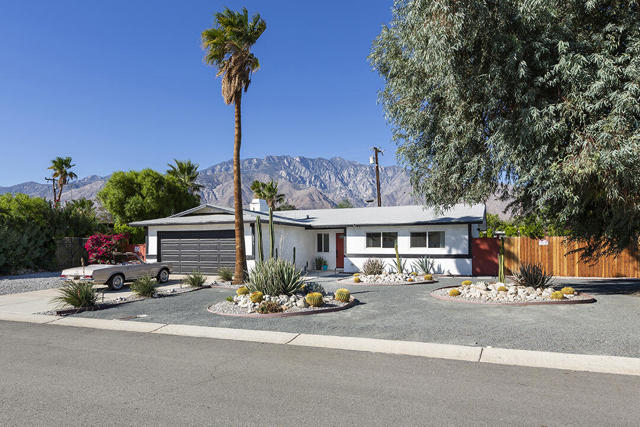 3095 N Chuperosa Road, Palm Springs CA: https://media.crmls.org/mediaz/f805ae55-a356-4ecb-9fc9-9d7c034228de.jpg