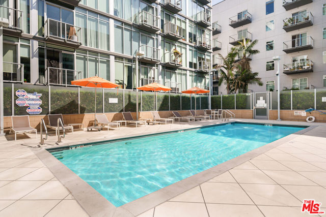 645 W 9th Street, Los Angeles CA: https://media.crmls.org/mediaz/f8067d49-a16d-4d0b-8e40-851c46373781.jpg