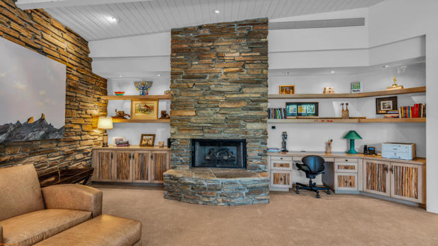 73297 Grapevine Street, Palm Desert CA: https://media.crmls.org/mediaz/f807605c-1500-494a-ad45-9736525f3dbf.jpg