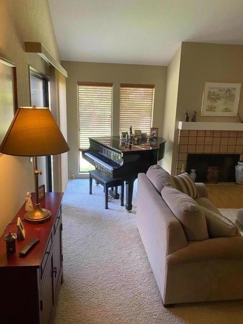 270 Joes Lane, Hollister CA: https://media.crmls.org/mediaz/f807e86b-4251-4e7b-b8d1-0ace68eb3de6.jpg