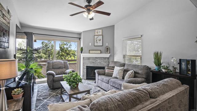 Detail Gallery Image 6 of 31 For 1677 Melrose Ave #H,  Chula Vista,  CA 91911 - 2 Beds | 2 Baths