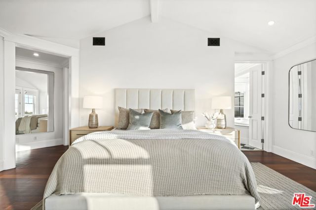 7335 Birdview Avenue, Malibu CA: https://media.crmls.org/mediaz/f80838b1-5854-43a9-b39d-1911b3cb55f3.jpg