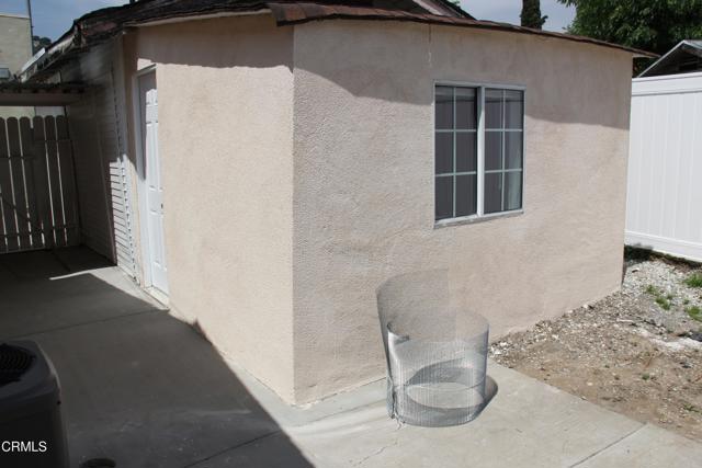 1726 1/2 Chevy Chase E Drive, Glendale CA: https://media.crmls.org/mediaz/f808ab96-3a53-471d-b26b-93cd5d0ec685.jpg