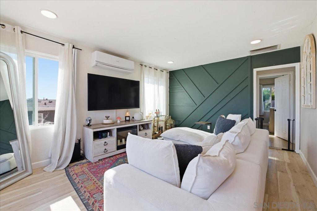 5934 Dwight - photo 2