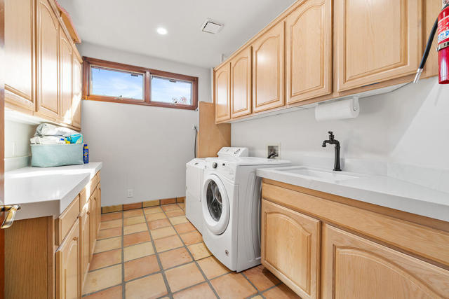 51230 Avenida Obregon, La Quinta CA: https://media.crmls.org/mediaz/f808ecf9-19fd-4d69-a9e8-10b09ab0da9f.jpg