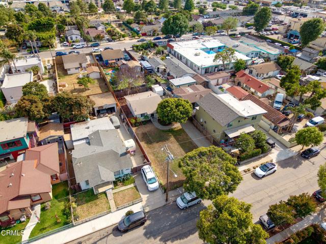 104 E Warner Street, Ventura CA: https://media.crmls.org/mediaz/f8093b17-d657-45fd-abc0-3f47f2b9ab6f.jpg