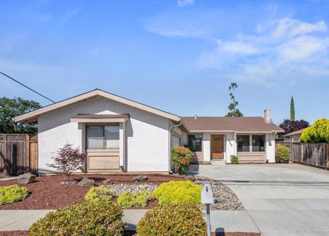 1023 Virginia Avenue, Campbell CA: https://media.crmls.org/mediaz/f8097320-f573-441d-b329-d29f22552160.jpg