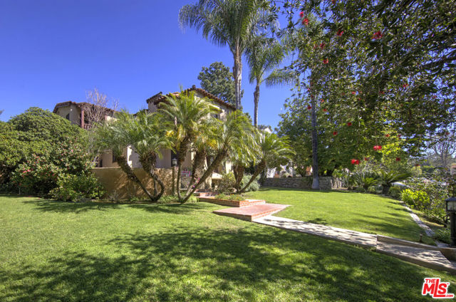885 Cumberland Road photo 2