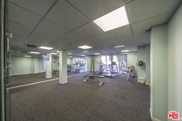 733 S Manhattan Place, Los Angeles CA: https://media.crmls.org/mediaz/f80af0eb-6a98-41f0-9c7c-8c42125fe5cc.jpg