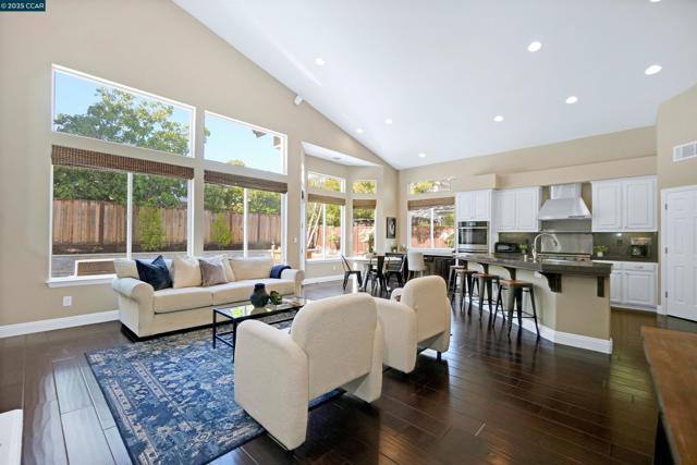 139 Shelterwood Ln, Danville CA: https://media.crmls.org/mediaz/f80d3499-88a4-47d7-8be3-a2cc3d625ceb.jpg