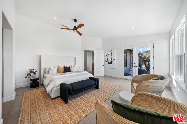 32070 Via Vera, Bonsall CA: https://media.crmls.org/mediaz/f80ea7ce-ebf2-4ee8-8269-3a49a54960e6.jpg