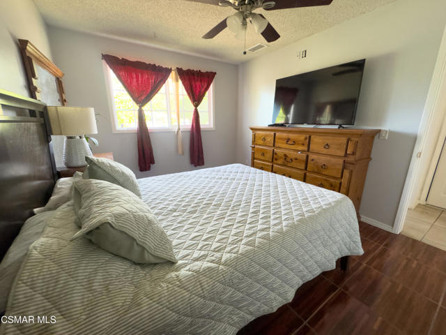 38251 Lisman Avenue, Palmdale CA: https://media.crmls.org/mediaz/f80f8339-ffce-4f85-a81b-a633a57a695f.jpg