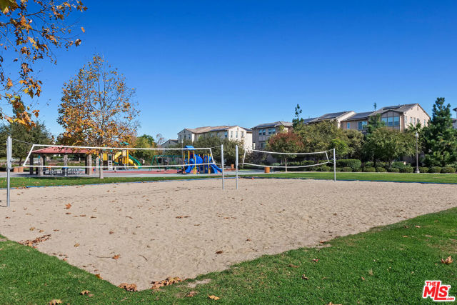 291 Santa Susana Road, Camarillo CA: https://media.crmls.org/mediaz/f8101ebe-c797-4d88-8dc3-50a3662e60f8.jpg