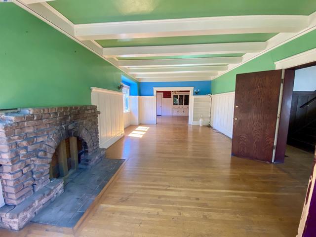 Image 6 of 51 For 227 Orange Street