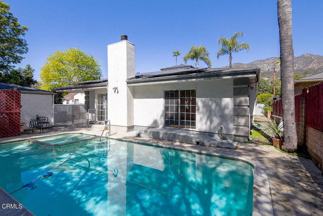 220 W Hillcrest Boulevard, Monrovia CA: https://media.crmls.org/mediaz/f810fb2f-e539-40e4-ac2f-9d0af7162428.jpg