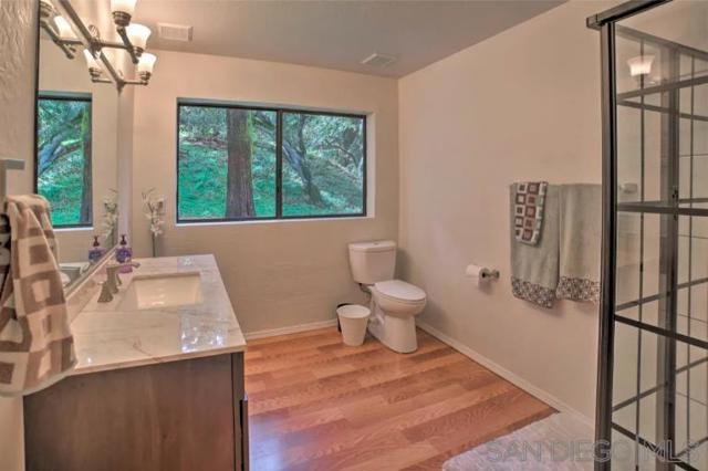 16885 Laurel Road, Los Gatos CA: https://media.crmls.org/mediaz/f811bb5e-9eae-444b-803e-445b25624f7f.jpg