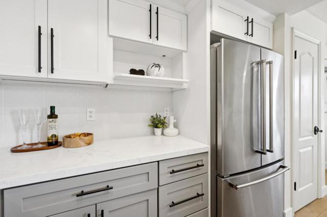 2309 Vista Del Mar, San Mateo CA: https://media.crmls.org/mediaz/f8121c29-1372-450d-829a-ce588ed56a17.jpg