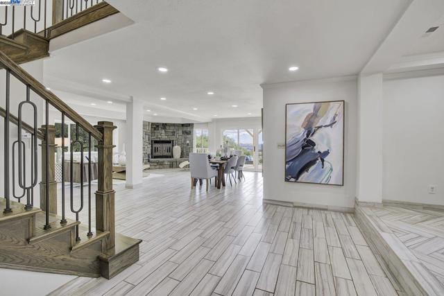 10705 Dublin Canyon Rd, Pleasanton CA: https://media.crmls.org/mediaz/f8125862-47b4-4e8e-9d8e-63eeb8f5545b.jpg