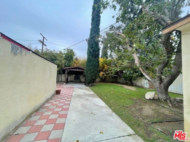 15226 Covello Street photo 6