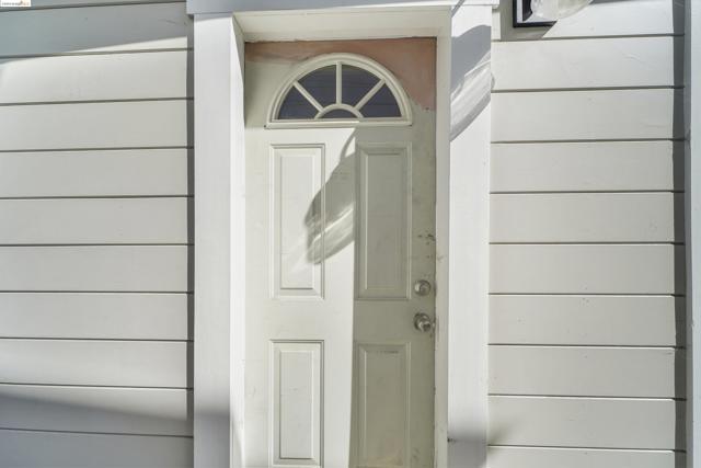 Image 31 of 57 For 1662 14th Street