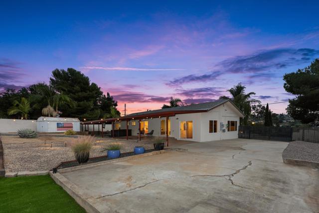 10190 Madrid Way, Spring Valley CA: https://media.crmls.org/mediaz/f816ca27-2132-4edd-b0e8-f4be9ee28e19.jpg