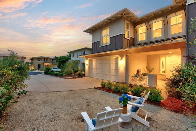 Image 5 of 6 For 939 Moonstone Court