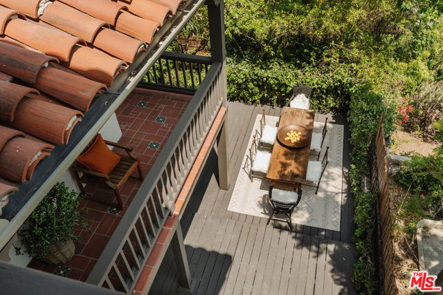 3744 Clayton Avenue, Los Angeles CA: https://media.crmls.org/mediaz/f81816a7-6056-4455-9ce7-460c427ff077.jpg
