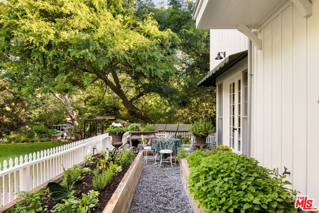 1900 Old Ranch Road, Los Angeles CA: https://media.crmls.org/mediaz/f818e373-e065-44e7-ba9c-f4f7fcaf3d07.jpg
