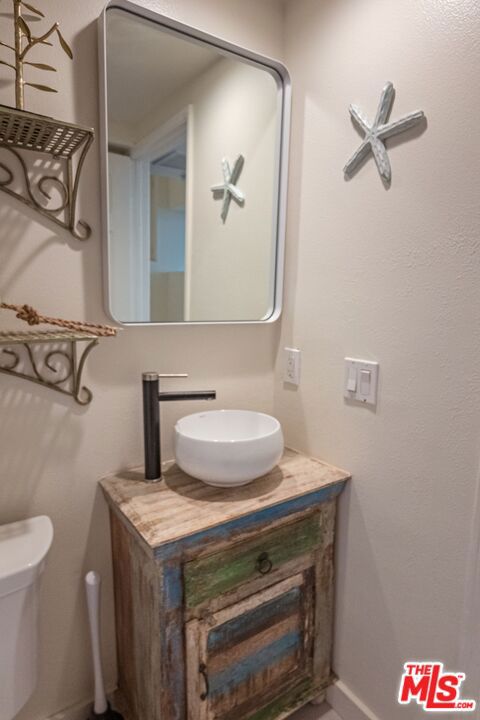 120 Galleon Street, Marina del Rey CA: https://media.crmls.org/mediaz/f819f224-121e-4856-819f-f1d3d5438ced.jpg