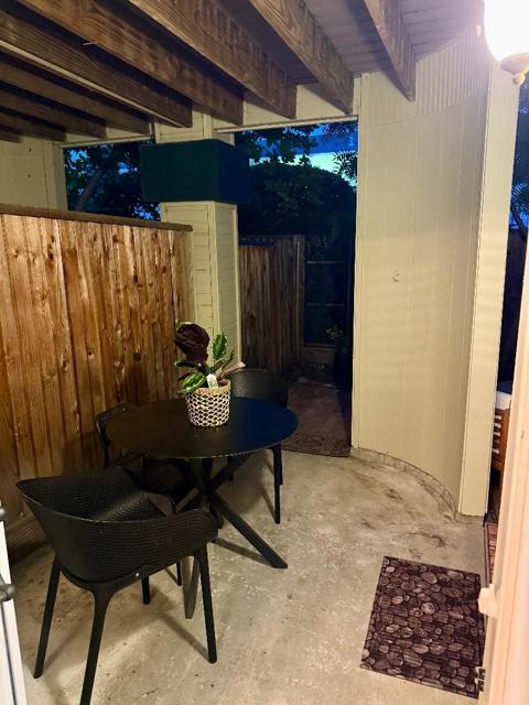 421 Sierra Vista Avenue, Mountain View CA: https://media.crmls.org/mediaz/f819f29d-a703-4fd4-93c2-daf7eed2527c.jpg