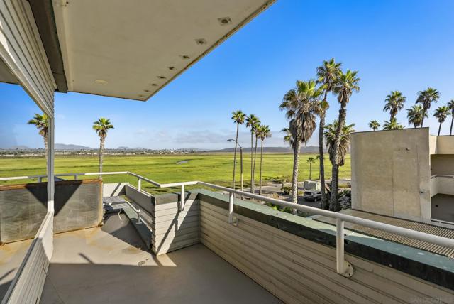 1288 Seacoast Dr., Imperial Beach CA: https://media.crmls.org/mediaz/f81b18dc-9df6-4443-b935-4227c4efd8f2.jpg