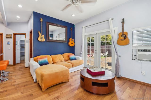 529 Olivewood Ter, San Diego CA: https://media.crmls.org/mediaz/f81b5787-c3a8-4124-84e5-ee17a31f8393.jpg