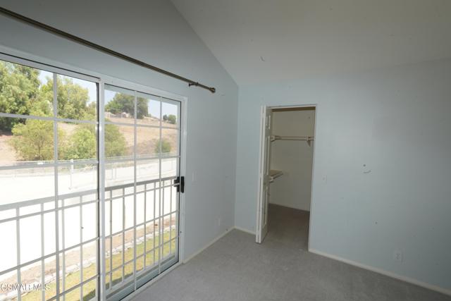 438 Talbert Avenue, Simi Valley CA: https://media.crmls.org/mediaz/f81c7e97-c4af-47a5-9dfe-9f55f036c54c.jpg