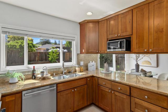 7188 Anjou Creek Circle, San Jose CA: https://media.crmls.org/mediaz/f81e9425-7fff-4a48-a661-efbc4bce6676.jpg