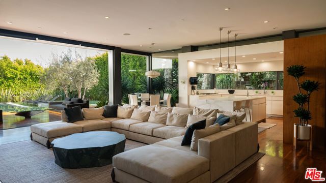 Drew Fenton | 748 Amalfi Drive Pacific Palisades CA | MLS: 7262842