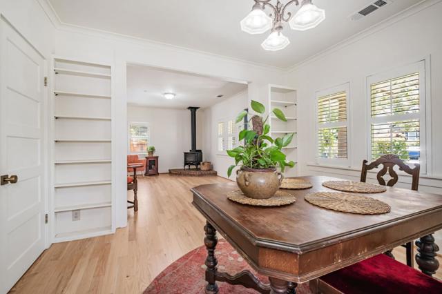 712 California Street, Santa Cruz CA: https://media.crmls.org/mediaz/f81f0a27-b62a-4e63-b8ff-0dff6d446ad6.jpg