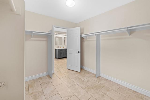 858 Via Barquero, San Marcos CA: https://media.crmls.org/mediaz/f81f1efb-2673-48de-b1a7-536ad36b8007.jpg
