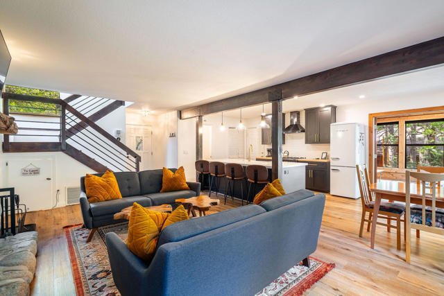 24542 Fern Valley Road, Idyllwild CA: https://media.crmls.org/mediaz/f8204108-f99d-4daf-9a62-8c4566337f42.jpg
