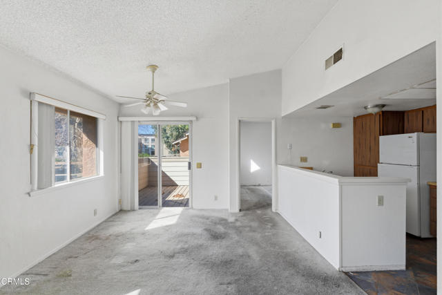 Detail Gallery Image 8 of 27 For 4561 Alamo St #F,  Simi Valley,  CA 93063 - 2 Beds | 2 Baths