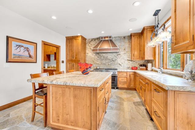 7899 Forest Drive,  CA: https://media.crmls.org/mediaz/f823b305-4488-4f0f-9999-5968117eaab2.jpg