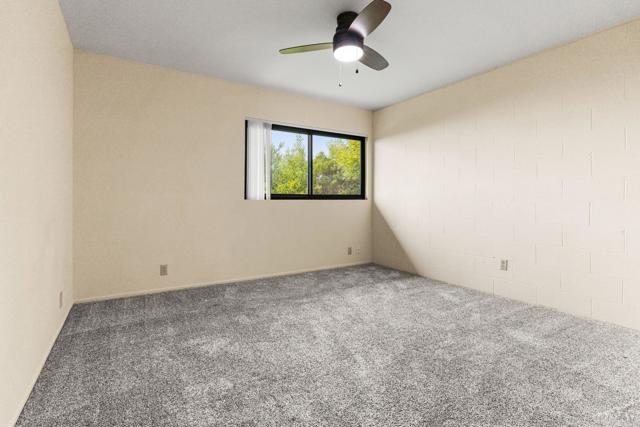 6960 Via Estrada, La Jolla CA: https://media.crmls.org/mediaz/f824894b-df25-4122-b624-0c11a404409e.jpg