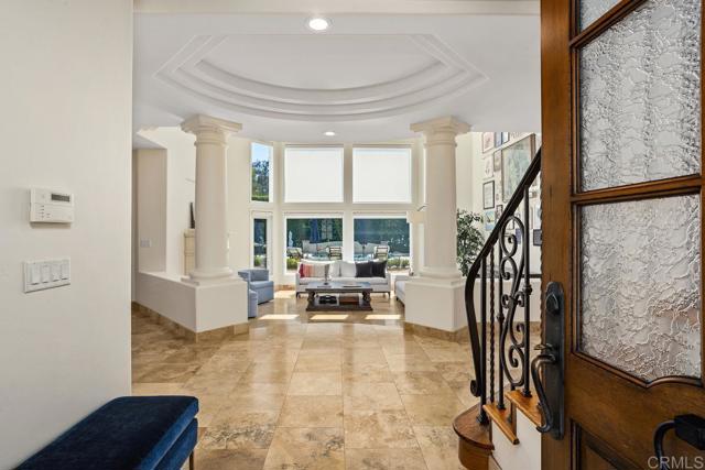 3433 Western Springs Rd, Encinitas CA: https://media.crmls.org/mediaz/f8269d4f-6114-4a08-86cc-af8767a595a1.jpg