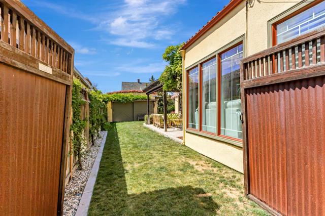 575 S 14th Street, San Jose CA: https://media.crmls.org/mediaz/f827b891-2d87-4568-8738-2ab43eced0a0.jpg