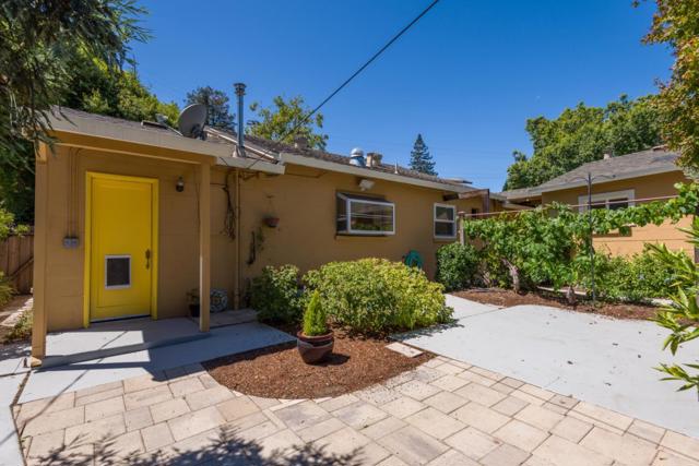 831 Canyon Road, Redwood City CA: https://media.crmls.org/mediaz/f828385e-e6b2-4eb2-b9b5-f1348406f6d7.jpg