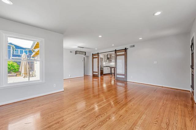 520 Topaz Street, Redwood City CA: https://media.crmls.org/mediaz/f8295c3f-7177-48ae-a793-1c81fc51a9bb.jpg