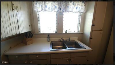 5919 Great Oak Circle, Los Angeles, California 90042, ,Residential Income,For Sale,5919 Great Oak Circle,CRP1-19121