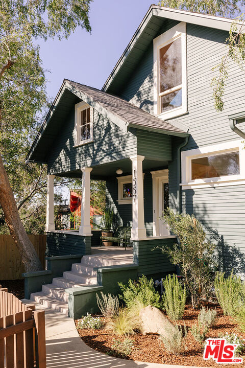 1557 Curran Street photo 2