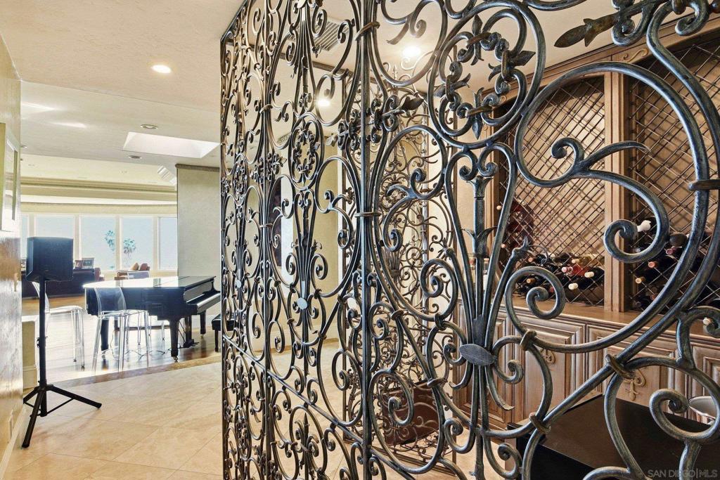 1011 Avenida Amantea - photo 10