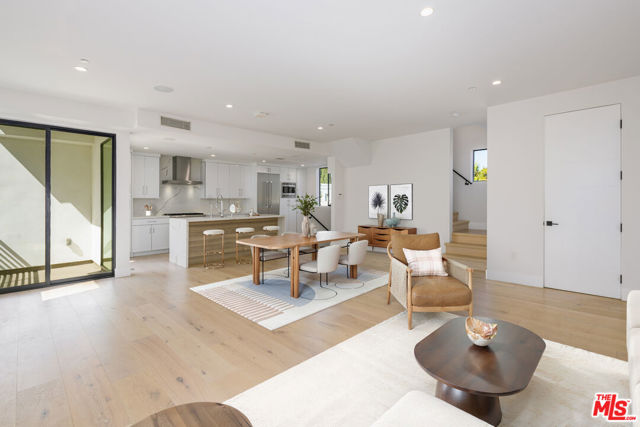 741 N Gramercy Place, Los Angeles CA: https://media.crmls.org/mediaz/f82d4c44-c2eb-4d37-8ded-86d0532198dc.jpg
