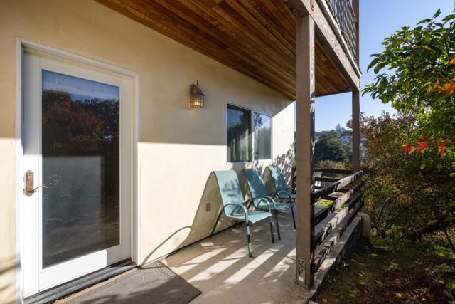 810 Altura Place, Del Rey Oaks CA: https://media.crmls.org/mediaz/f82e011f-96d3-4112-86a0-3699d8b0d158.jpg